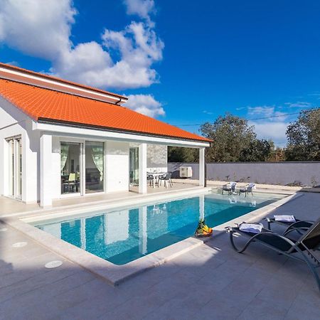 Villa Casablanca - Пула Экстерьер фото